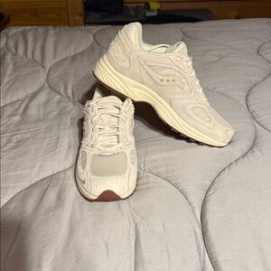 Neutral Cream saucony Athletic Sneakers